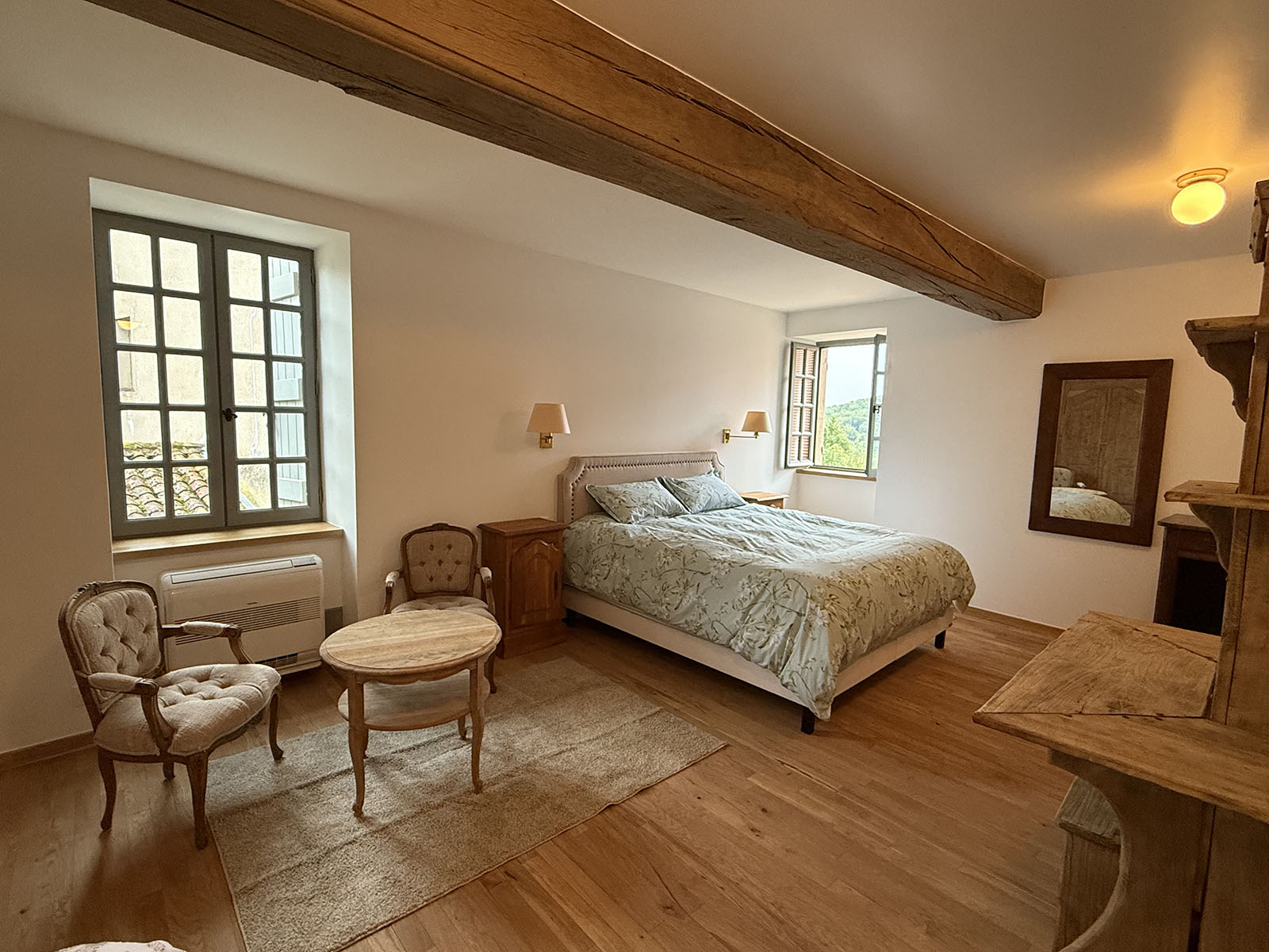 Chambre Mahaut à l’Auberge de Brancion