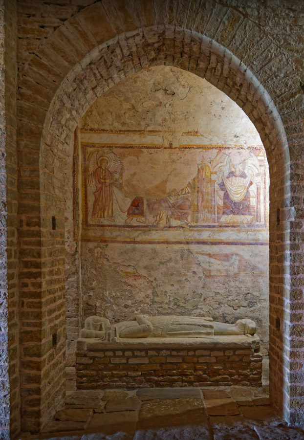 Gisant de Jocerand de Brancion dans l’église Saint-Pierre